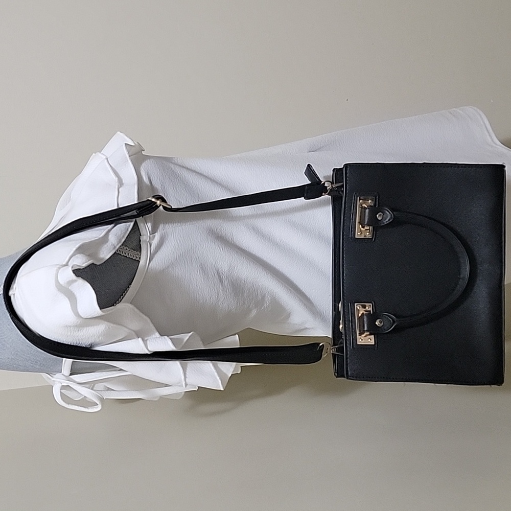 🏷️ARDENE FAUX LEATHER SHOULDER BAG